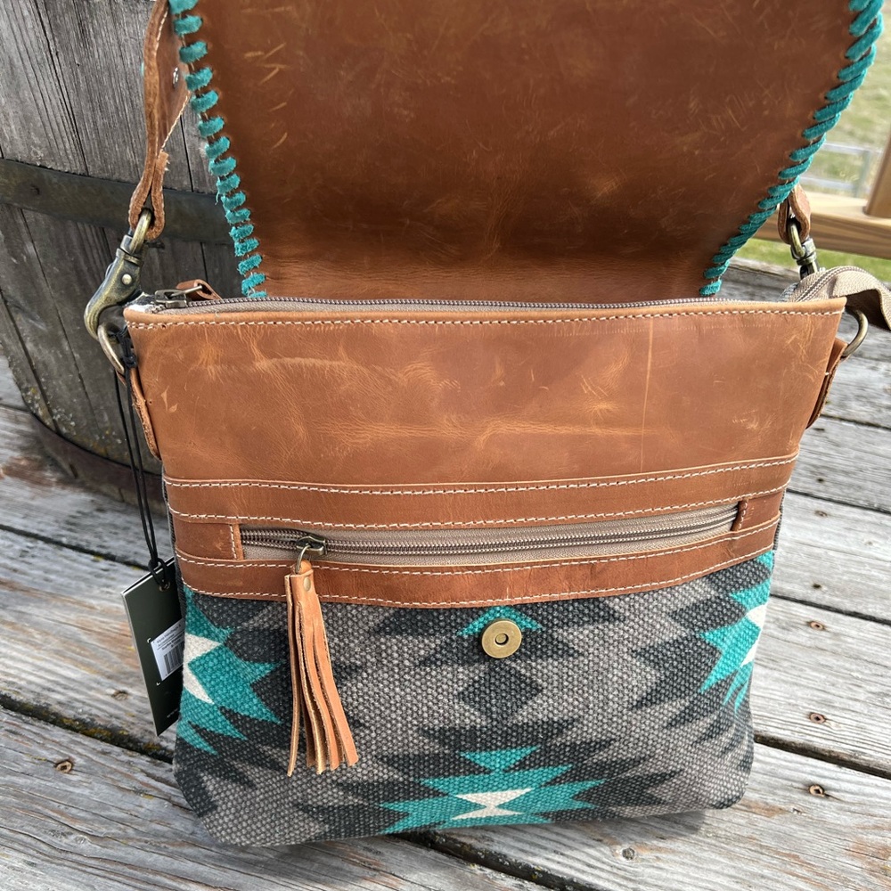 😍New Style Myra Bag Corset woven leather flap Rug canvas tribal new crossbody - Picture 7 of 10